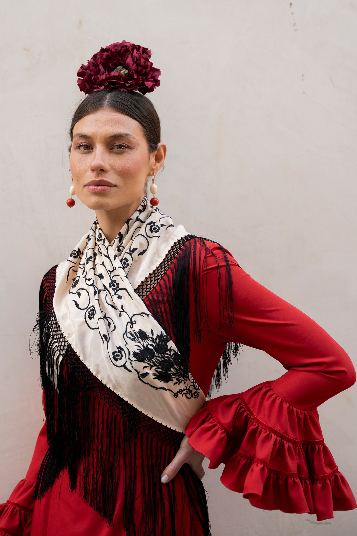 Manuela Shawl